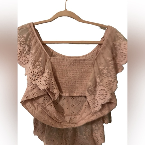 🌸 3 for $10 / altar’d state blush pink gorgeous medium top shirt - Picture 7 of 15